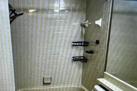 Condo in Tampa, Florida, 2 bedrooms  № 1828429 - photo 9