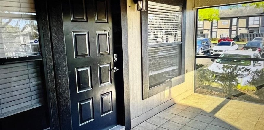 Condominio en Tampa, Florida, 2 dormitorios № 1828429