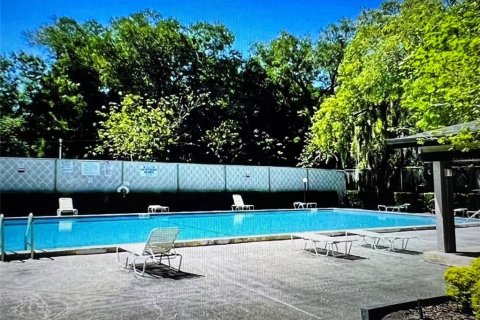 Condo in Tampa, Florida, 2 bedrooms  № 1828429 - photo 12