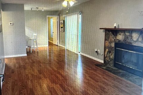 Condo in Tampa, Florida, 2 bedrooms  № 1828429 - photo 4