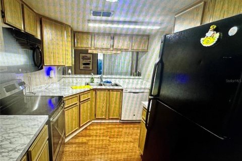 Condo in Tampa, Florida, 2 bedrooms  № 1828429 - photo 6