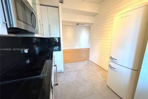 Condominio en venta en Miami Beach, Florida, 2 dormitorios, 87.79 m2 № 2185889 - foto 10