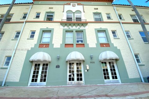 Condominio en venta en Miami Beach, Florida, 2 dormitorios, 87.79 m2 № 2185889 - foto 29