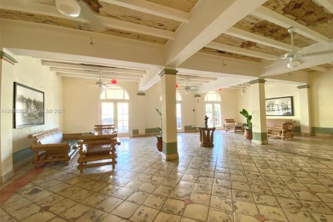 Condominio en venta en Miami Beach, Florida, 2 dormitorios, 87.79 m2 № 2185889 - foto 27