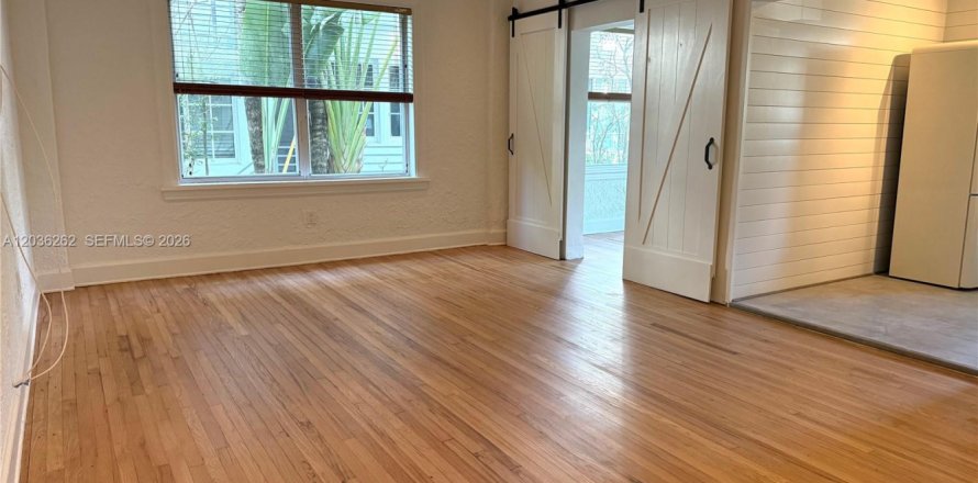 Condominio en Miami Beach, Florida, 2 dormitorios № 2185889