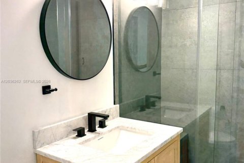 Condominio en venta en Miami Beach, Florida, 2 dormitorios, 87.79 m2 № 2185889 - foto 7
