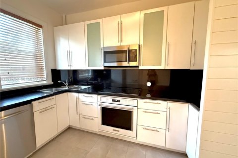 Condominio en venta en Miami Beach, Florida, 2 dormitorios, 87.79 m2 № 2185889 - foto 9