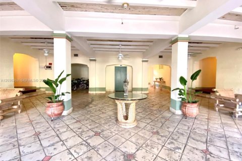 Condominio en venta en Miami Beach, Florida, 2 dormitorios, 87.79 m2 № 2185889 - foto 22