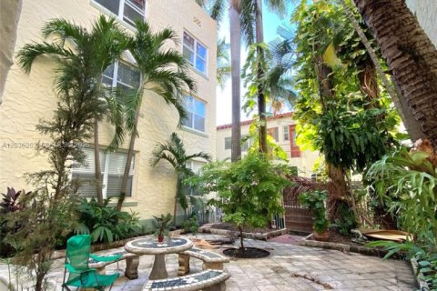 Condominio en venta en Miami Beach, Florida, 2 dormitorios, 87.79 m2 № 2185889 - foto 26