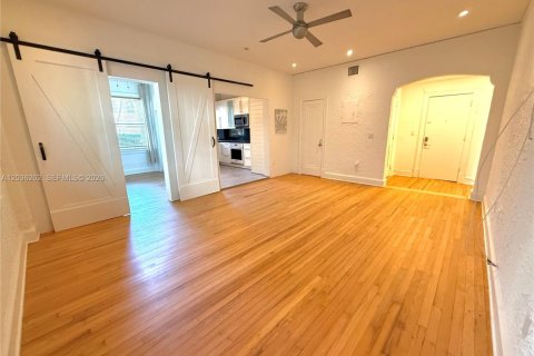 Condominio en venta en Miami Beach, Florida, 2 dormitorios, 87.79 m2 № 2185889 - foto 6