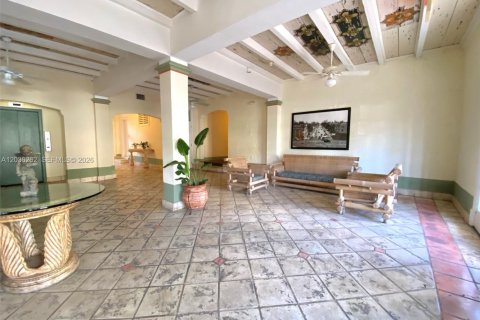 Condominio en venta en Miami Beach, Florida, 2 dormitorios, 87.79 m2 № 2185889 - foto 23