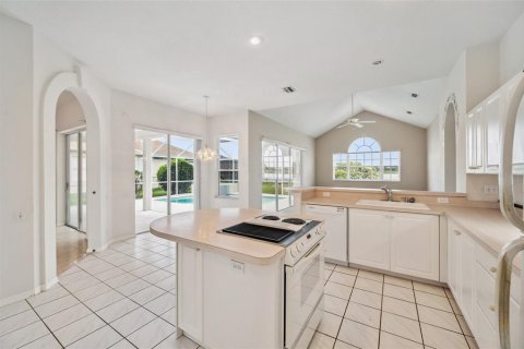 House in Trinity, Florida 3 bedrooms, 187.2 sq.m. № 1816045 - photo 19