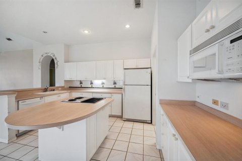 House in Trinity, Florida 3 bedrooms, 187.2 sq.m. № 1816045 - photo 18