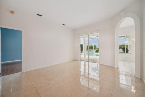 House in Trinity, Florida 3 bedrooms, 187.2 sq.m. № 1816045 - photo 12
