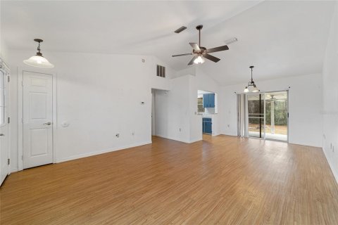 Villa ou maison à vendre à Ocala, Floride: 2 chambres, 91.42 m2 № 1900982 - photo 13