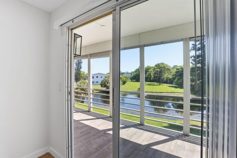 Купить кондоминиум в Дирфилд-Бич, Флорида 1 комната, 79.9м2, № 2146177 - фото 14