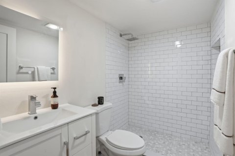 Купить кондоминиум в Дирфилд-Бич, Флорида 1 комната, 79.9м2, № 2146177 - фото 11