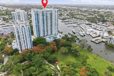 Condo in Miami, Florida, 2 bedrooms  № 2086507 - photo 29