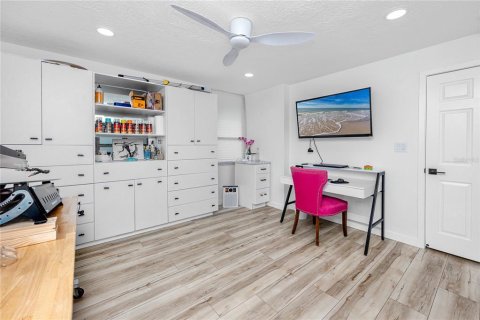 Condominio en venta en Redington Shores, Florida, 3 dormitorios, 161.56 m2 № 2152356 - foto 29