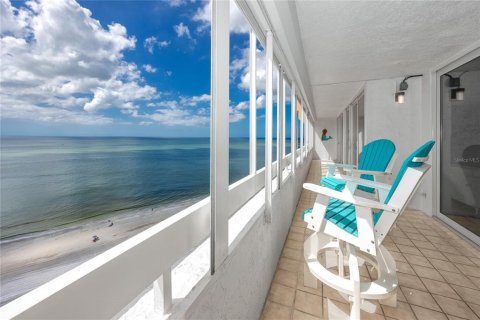 Condominio en venta en Redington Shores, Florida, 3 dormitorios, 161.56 m2 № 2152356 - foto 5