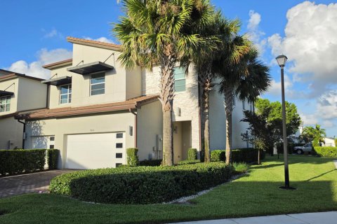 Touwnhouse à Lake Worth, Floride 3 chambres, 178.19 m2 № 2275182