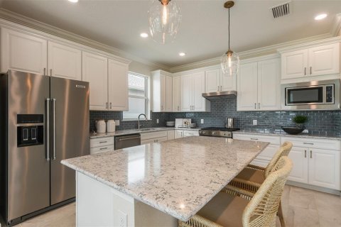 Casa en venta en Kissimmee, Florida, 2 dormitorios, 155.15 m2 № 1905131 - foto 10