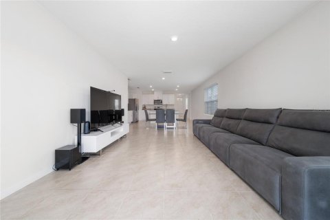 Casa en alquiler en Kissimmee, Florida, 3 dormitorios, 149.94 m2 № 1886829 - foto 7
