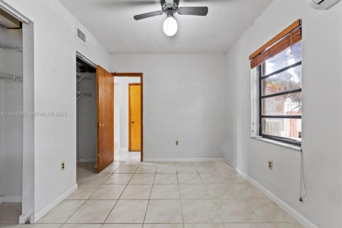 Купить виллу или дом в Майами, Флорида 4 спальни, 159.98м2, № 1994368 - фото 17