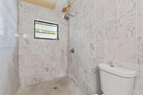 Купить виллу или дом в Майами, Флорида 4 спальни, 159.98м2, № 1994368 - фото 24