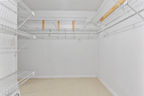 Купить виллу или дом в Майами, Флорида 4 спальни, 159.98м2, № 1994368 - фото 26