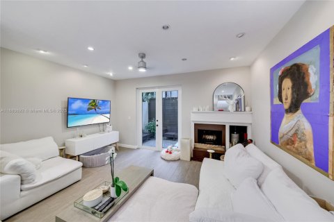 Condominio en venta en Miami, Florida, 2 dormitorios, 97.55 m2 № 2013506 - foto 4