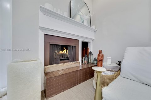 Condominio en venta en Miami, Florida, 2 dormitorios, 97.55 m2 № 2013506 - foto 6