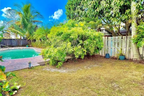 Casa en alquiler en Lauderhill, Florida, 3 dormitorios, 175.03 m2 № 2029388 - foto 9