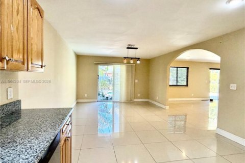 Casa en alquiler en Lauderhill, Florida, 3 dormitorios, 175.03 m2 № 2029388 - foto 7