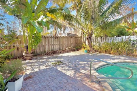 Casa en alquiler en Lauderhill, Florida, 3 dormitorios, 175.03 m2 № 2029388 - foto 8