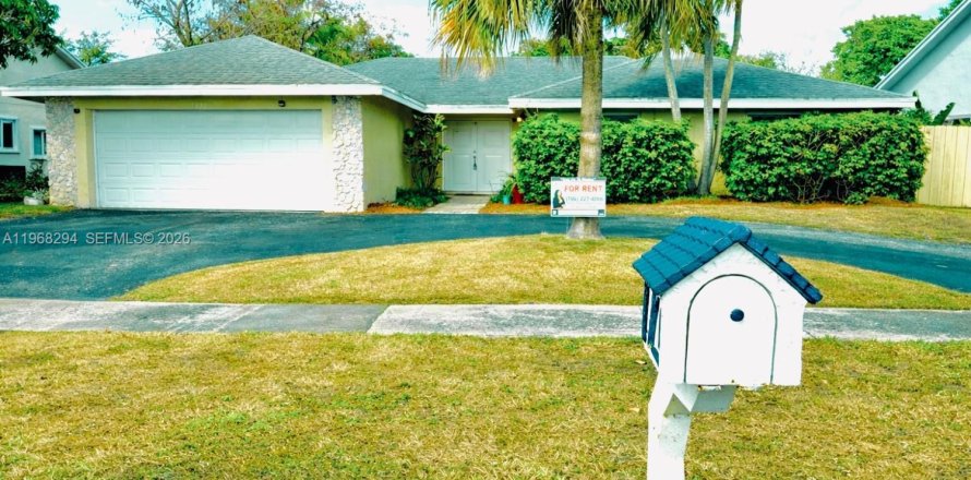 Casa en Lauderhill, Florida 3 dormitorios, 175.03 m2 № 2029388