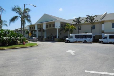 Copropriété à vendre à West Palm Beach, Floride: 1 chambre, 63.55 m2 № 1985406 - photo 2