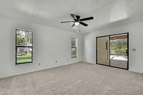House in Hernando, Florida 3 bedrooms, 156.35 sq.m. № 1856197 - photo 20