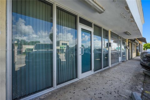 Immobilier commercial à vendre à North Miami, Floride № 2038230 - photo 14