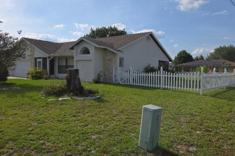 House in Kissimmee, Florida 3 bedrooms, 152.27 sq.m. № 1740241 - photo 3
