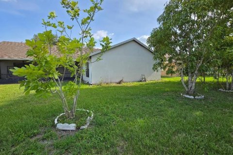 House in Kissimmee, Florida 3 bedrooms, 152.27 sq.m. № 1740241 - photo 15