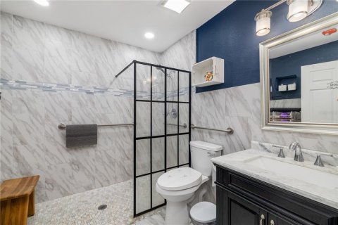 House in Tampa, Florida 5 bedrooms, 201.88 sq.m. № 1852553 - photo 6