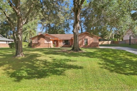 Casa en DeLand, Florida 3 dormitorios, 159.79 m2 № 2380433