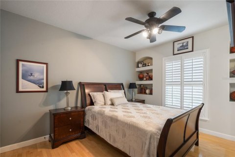 House in Orlando, Florida 5 bedrooms, 536.6 sq.m. № 1509877 - photo 24