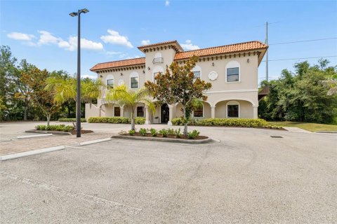 Immobilier commercial à vendre à Tampa, Floride: 995.45 m2 № 2239514 - photo 3