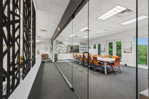 Immobilier commercial à vendre à Tampa, Floride: 995.45 m2 № 2239514 - photo 7