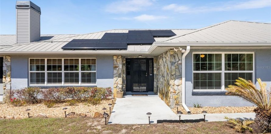Casa en Morriston, Florida 5 dormitorios, 249.16 m2 № 2094622