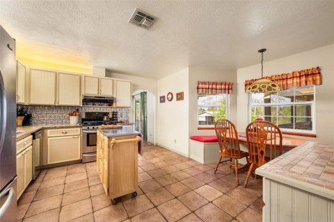 Casa en venta en Morriston, Florida, 5 dormitorios, 249.16 m2 № 2094622 - foto 13