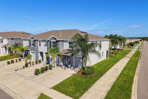 Townhouse in Odessa, Florida 3 bedrooms, 163.32 sq.m. № 2373767 - photo 6