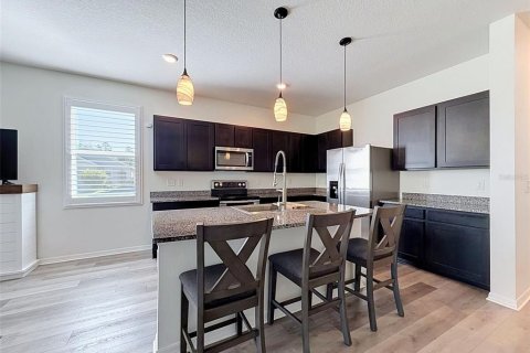 Townhouse in Odessa, Florida 3 bedrooms, 163.32 sq.m. № 2373767 - photo 20